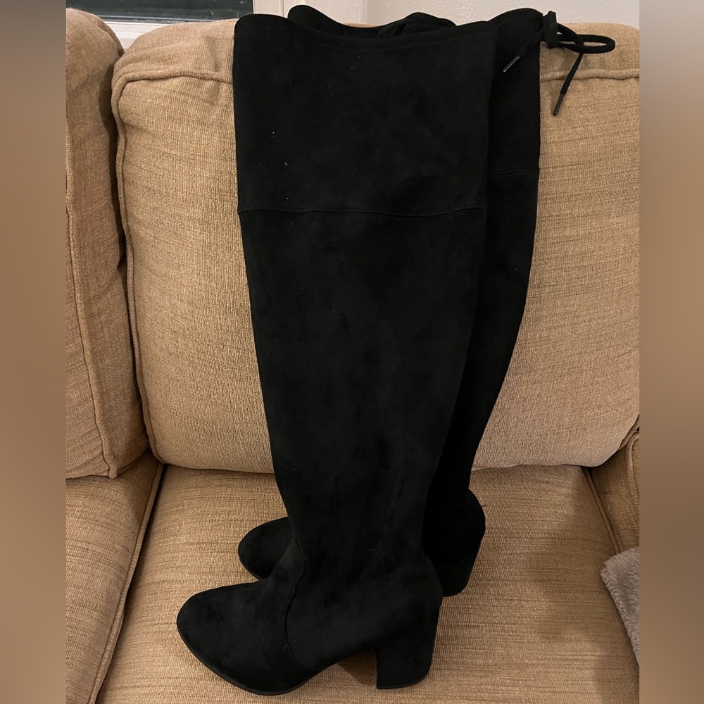 Suede heel boots